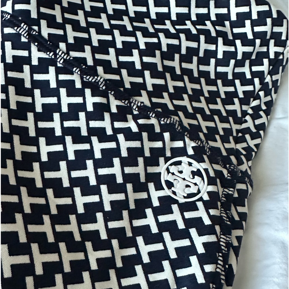 NWT Tory Burch 7/8 weightless leggings “diagonal T” navy, size XS
